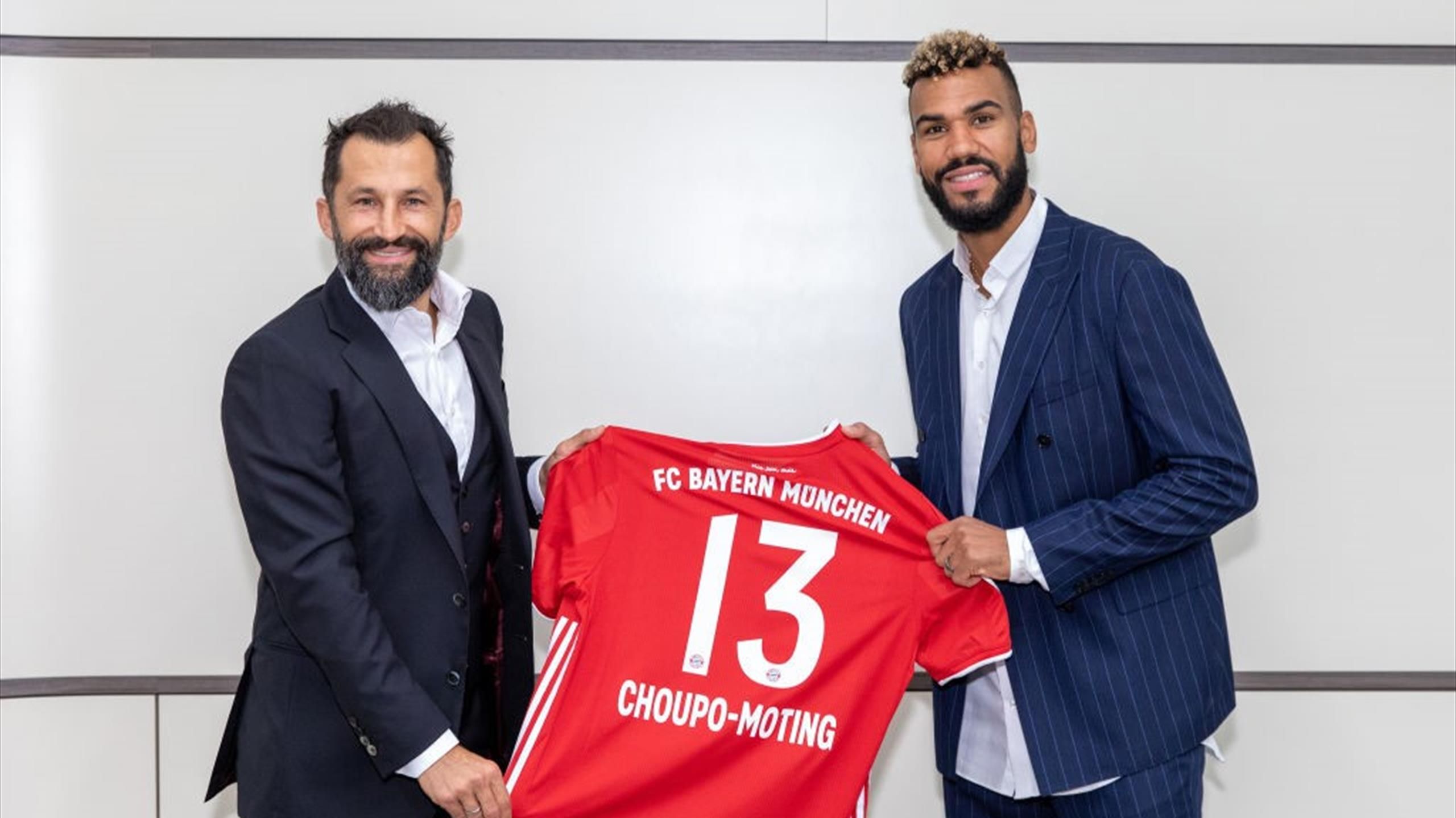 Bayern quyết định gia hạn hợp đồng với Choupo-Moting