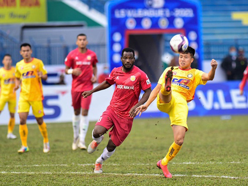 CLB Nam Định ký hợp đồng với cầu thủ người Bờ Biển Ngà