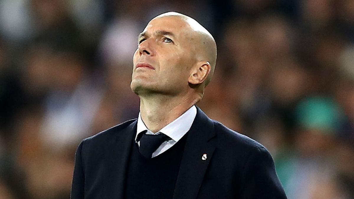 Vấn đề tiền lương khi Juventus muốn bổ nhiệm Zidane